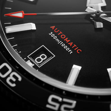 Christopher Ward C60 Trident Pro 300 - Black - Bader bracelet - Image