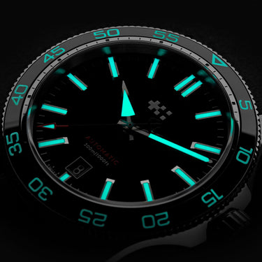 Christopher Ward C60 Trident Pro 300 - Black - Consort Bracelet - Image