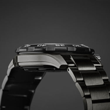 Christopher Ward C60 Lympstone - Carbon Black - Bader bracelet - Image