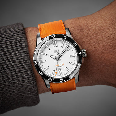 Christopher Ward C60 Trident Pro 300 - White - Tropic rubber - Image