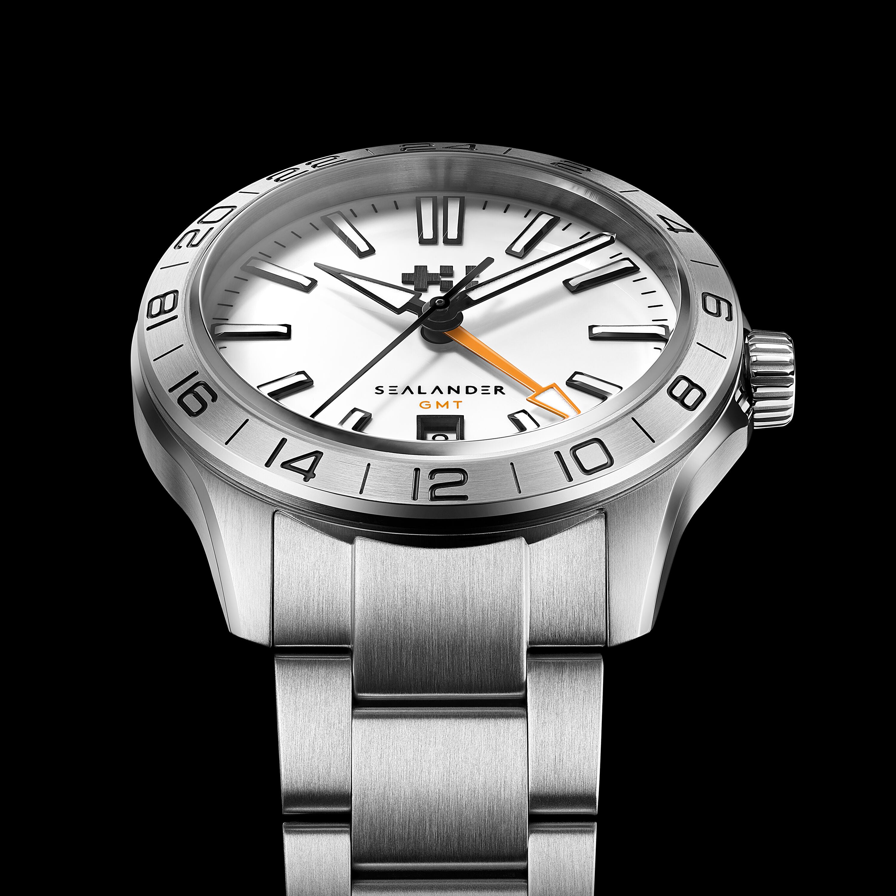 Christopher Ward C63 Sealander GMT 39mm White Time Tide Watches US christopher-ward-c63-sealander-gmt-39mm-white-time-tide-watches-us
