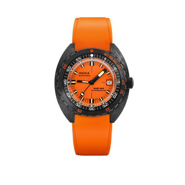 DOXA SUB 300 Carbon Professional