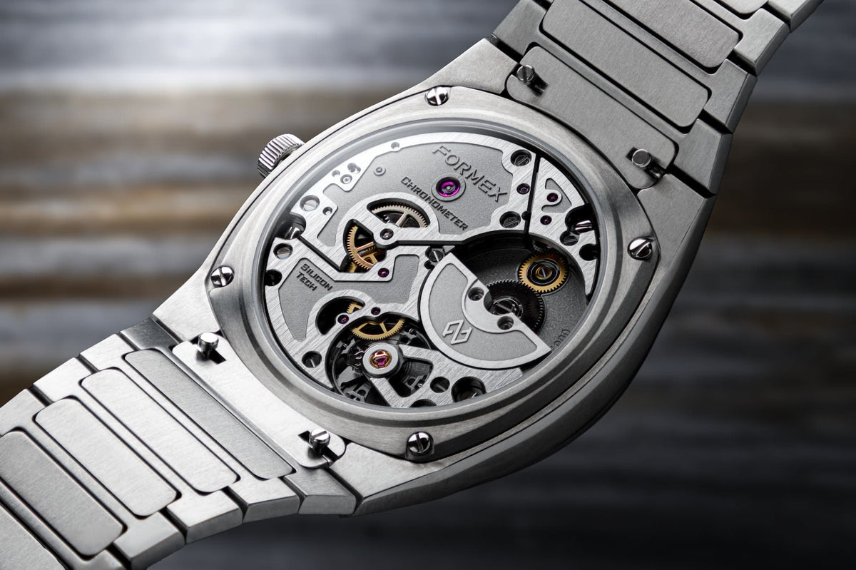 Formex Aria sapphire caseback and FX01 movement