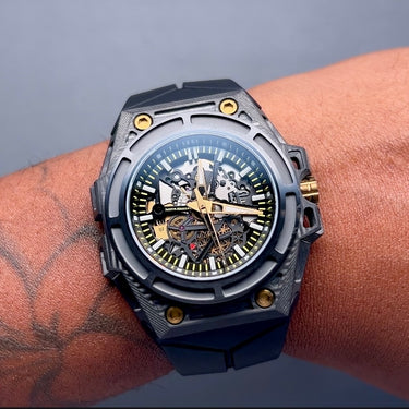 Linde Werdelin SPIDOLITE 3DTP CARBON – 3D MOVEMENT