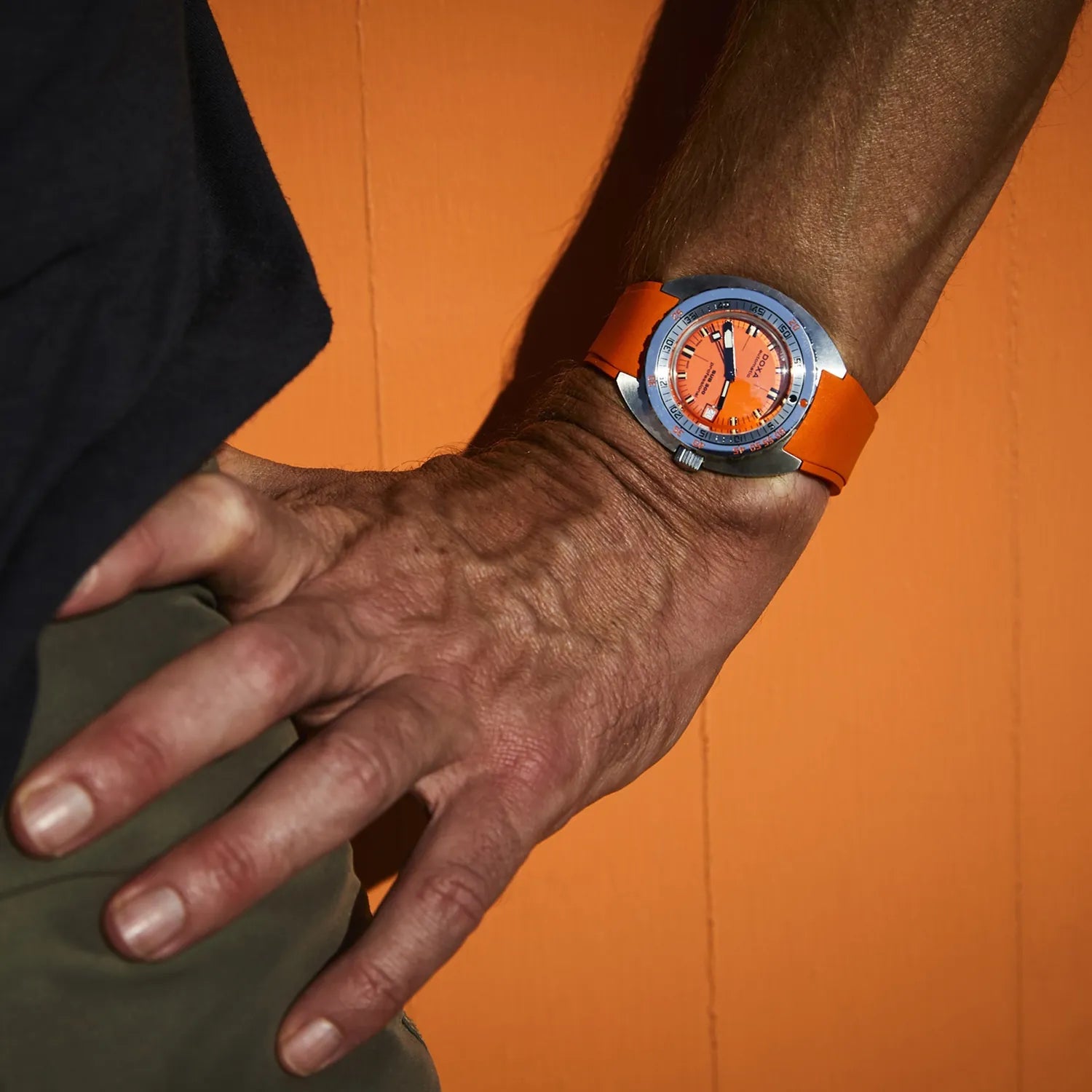 DOXA SUB 300 Professional, rubber strap – Time+Tide Watches AU