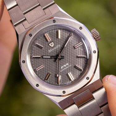 Nivada Grenchen F77 Anthracite Titanium