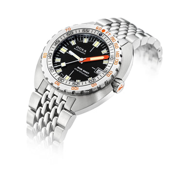 DOXA SUB 300T Sharkhunter, stainless steel bracelet